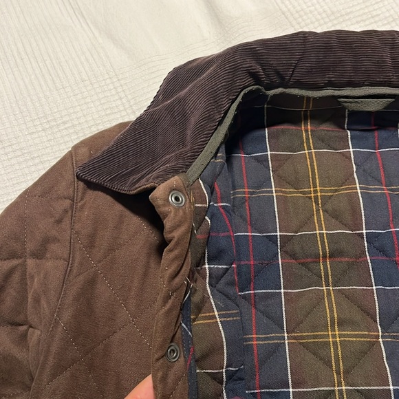 Men’s Barbour Liddesdale Quilted Moleskin Jacket - Picture 5 of 10